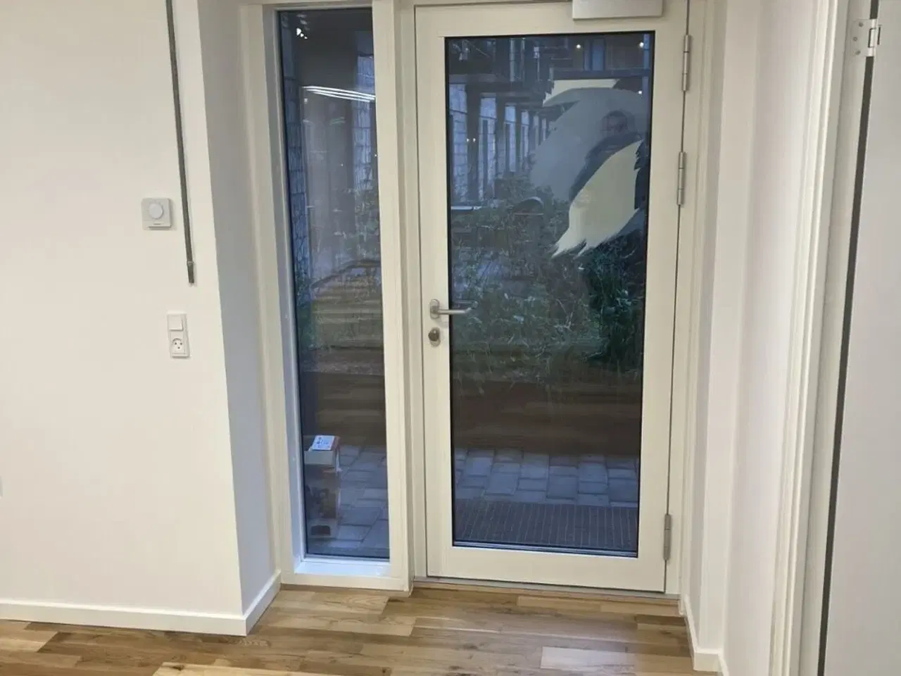 Billede 4 - Lyst kontorlokale med eget køkken og bad – tæt på metro