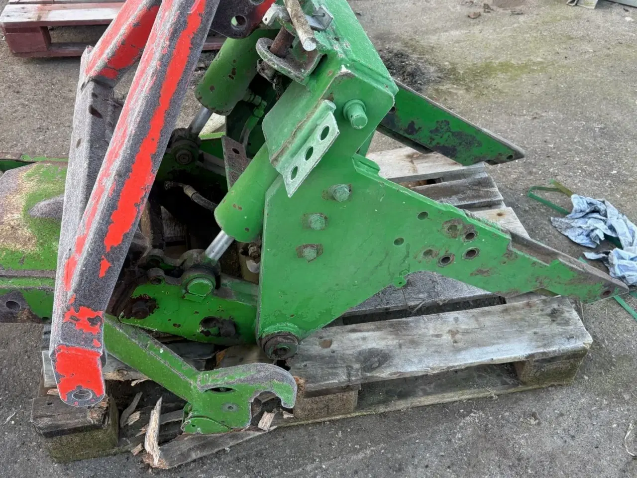 Billede 1 - John Deere Brugt opklappelig frontlift til John Deere