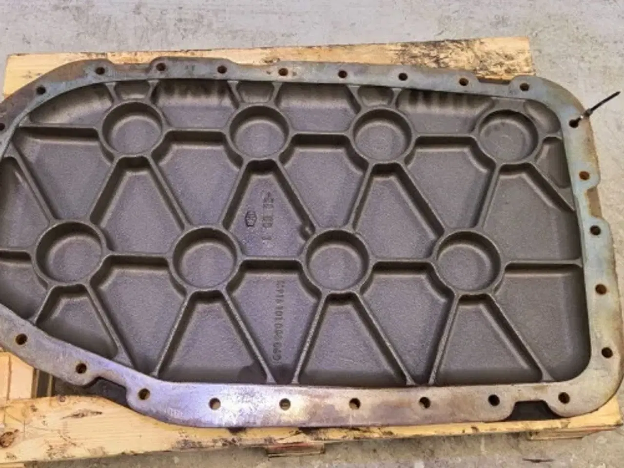 Billede 4 - Valtra S394    Dæksel   916101050060