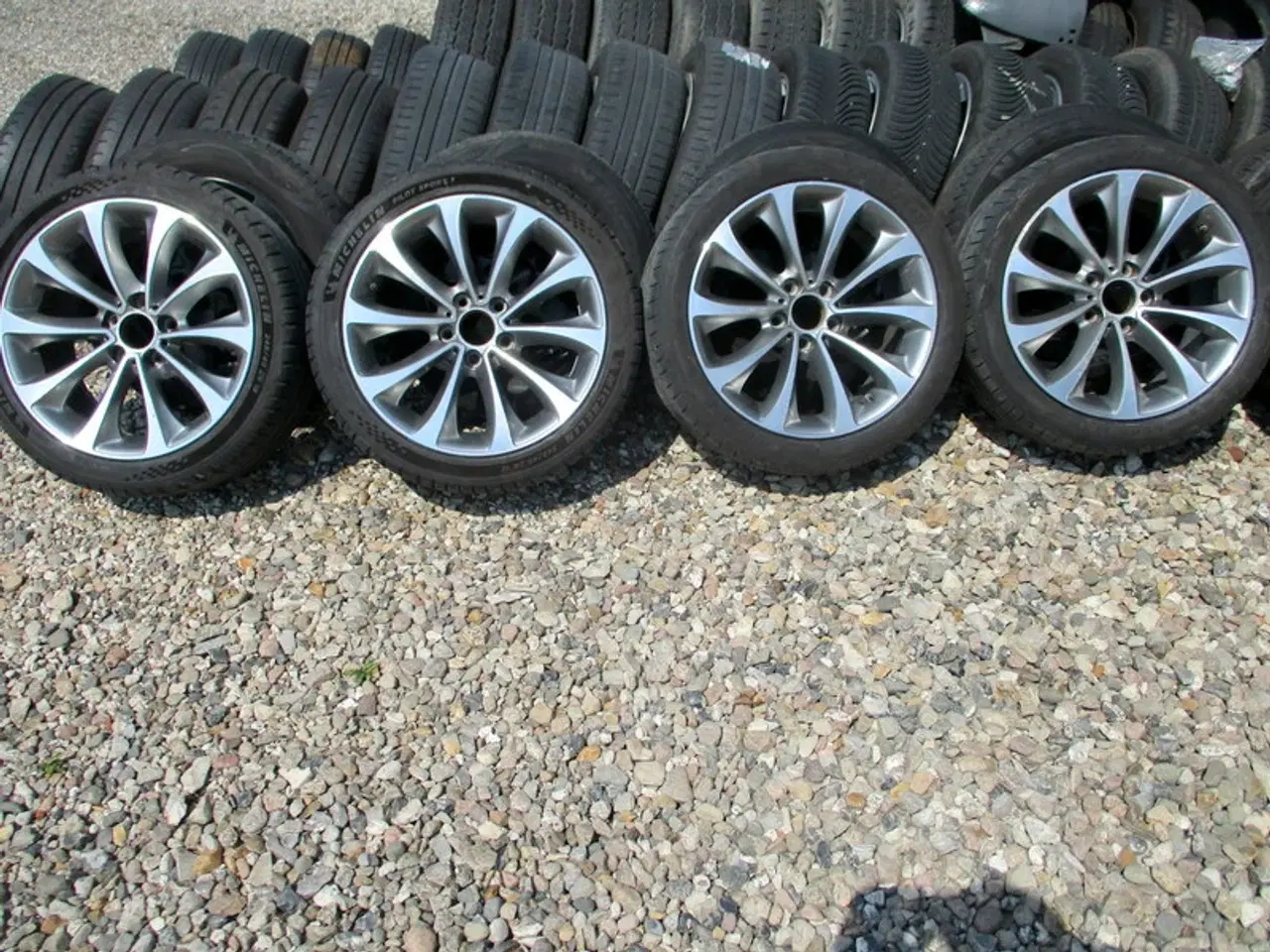 Billede 1 - 18" BMW 5X120 ET30 245/40/18 sommerdæk