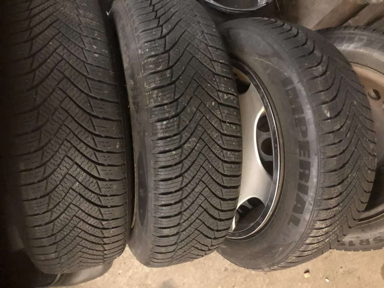 Billede 1 - Dæk på fælge