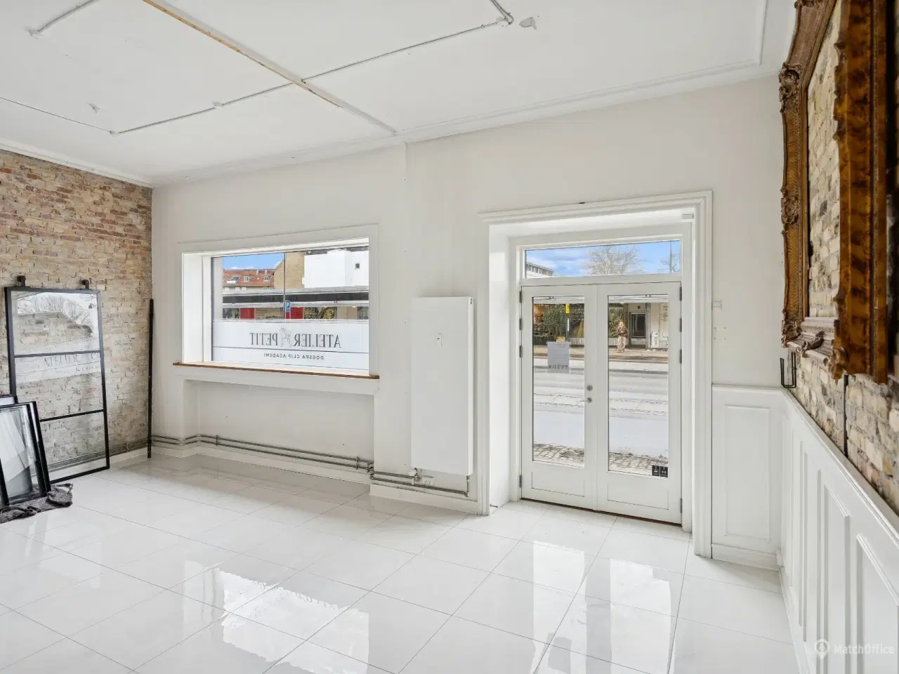 Billede 2 - Flotte rammer til din butik