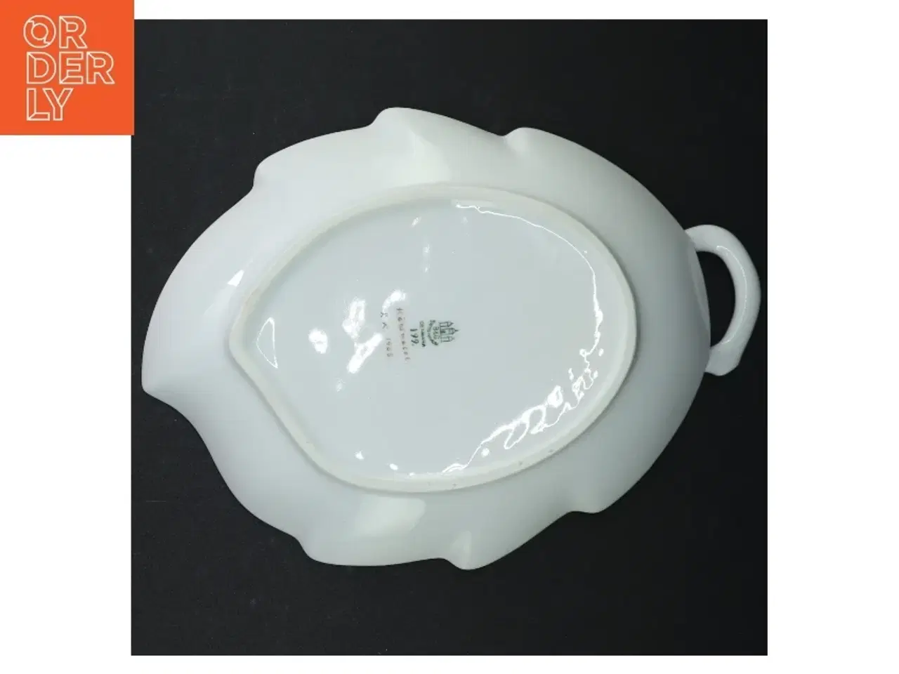 Billede 4 - Porcelænsfad med blomstermotiv fra B&G (str. 24 x 18 cm)