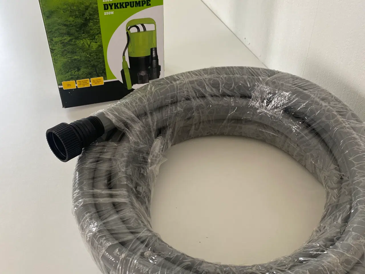 Billede 3 - Dykpumpe 250 W inkl. 10 m slange 