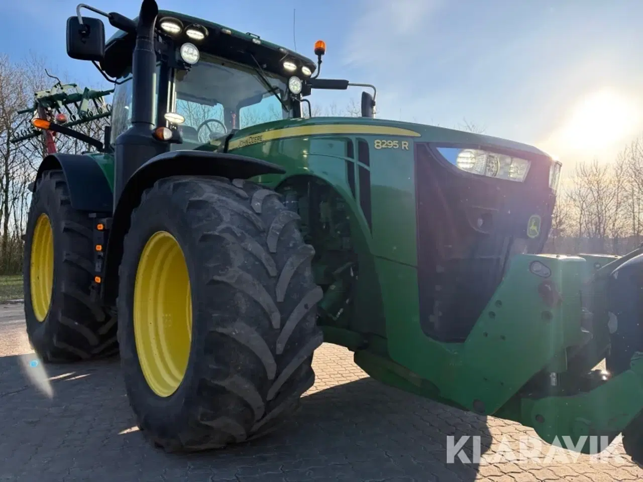 Billede 6 - Traktor John Deere 8295R med front PTO og frontlift