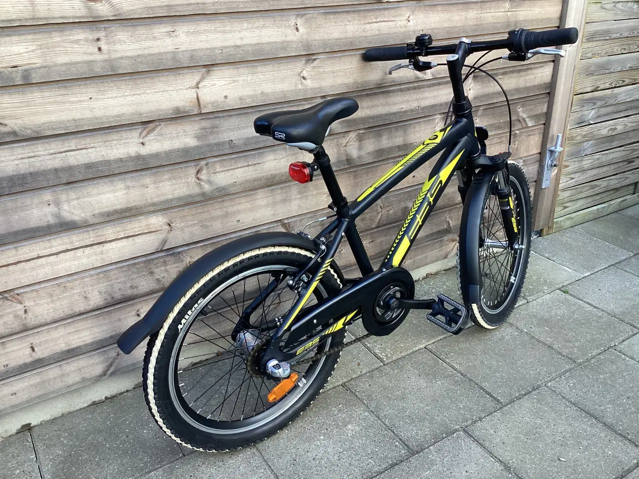 Billede 5 - EBS drengecykel med 20 tommer hjul, meget velholdt