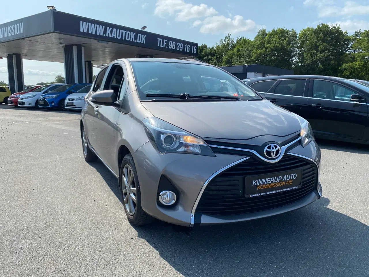 Billede 1 - Toyota Yaris 1,3 VVT-I T2 Komfortpakke Sportspakke 100HK 5d 6g