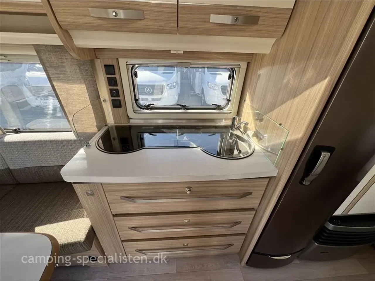 Billede 7 - 2019 - Fendt Bianco 515 SG   2019 Fendt 515 SG Bianco Selection - se den nu hos Camping-Specialisten i Silkeborg