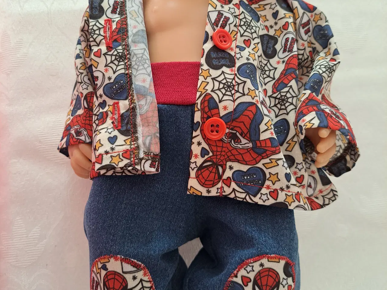 Billede 2 - Babyborn jeans sæt og sko.