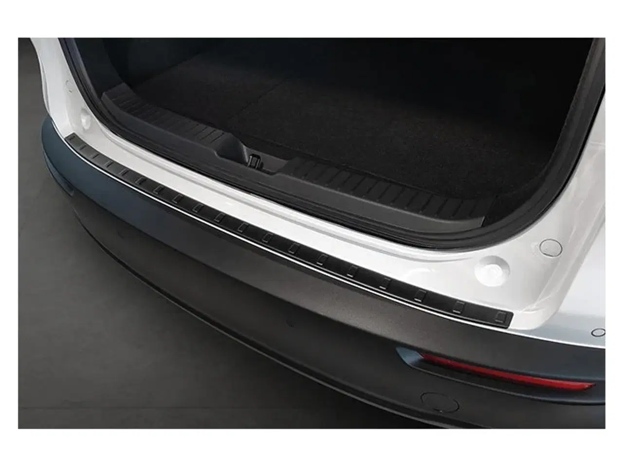 Billede 1 - Læssekantbeskytter Mazda CX-30 2019- Matsort