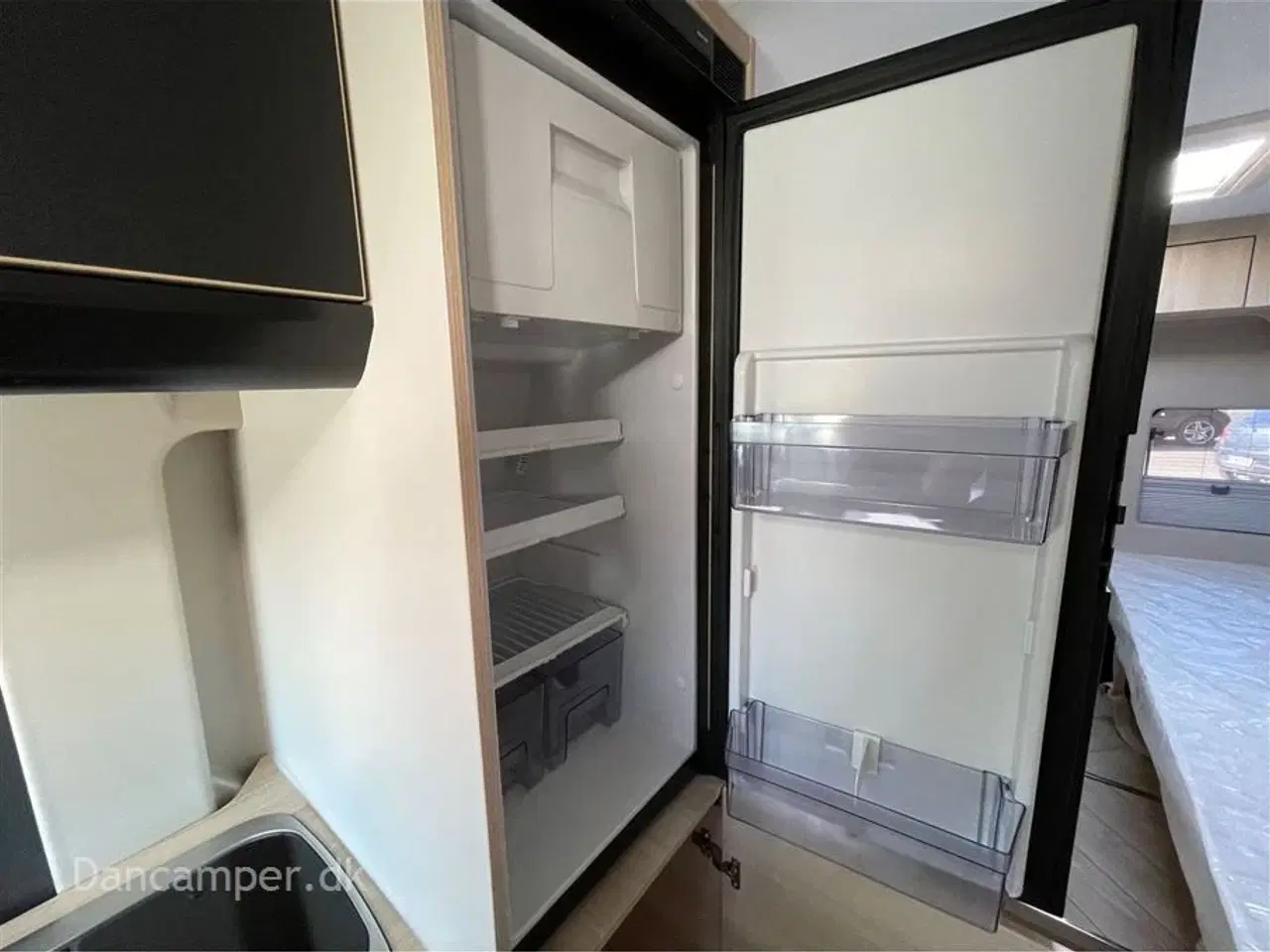 Billede 16 - 2025 - Chausson V697 Sport Line   TILBUDSPRIS kr. 875.400,- SPAR kr. 17.000,- Super vintercamper, 140 HK, 9-trins automatgear, Tilbehørs-, Connect-, Pack Look- og Artic pakke.