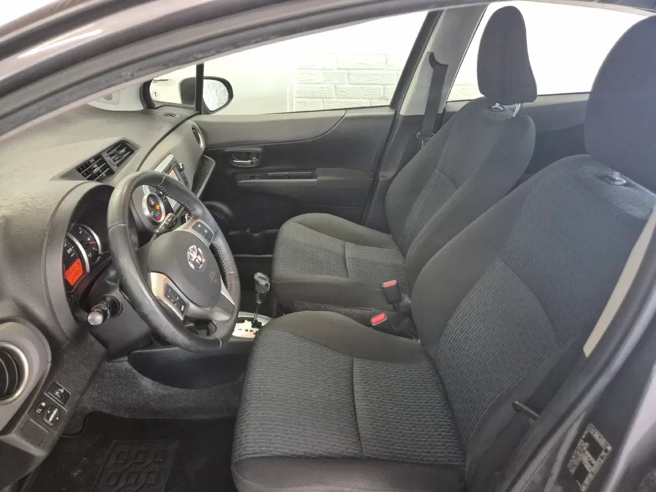 Billede 6 - Toyota Yaris 1,3 CVT 99HK 5d Aut.
