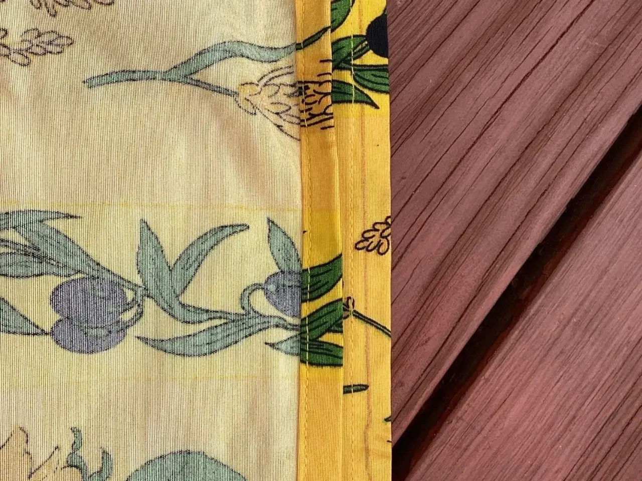 Billede 8 - Dug med sommer motiv