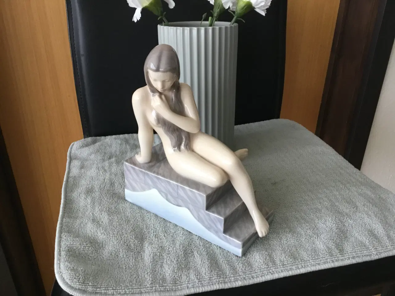 Billede 7 - Flot pige figur i porcelæn