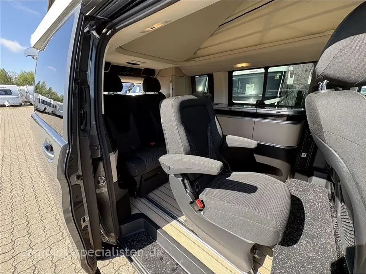 Billede 7 - 2021 - Mercedes Marcopolo / Viano V220   Pæn og meget velholdt Mercedes Marco Polo fra 2021 med det helt rigtige udstyr - Kan nu opleves hos Camping-Specialisten i Silkeborg
