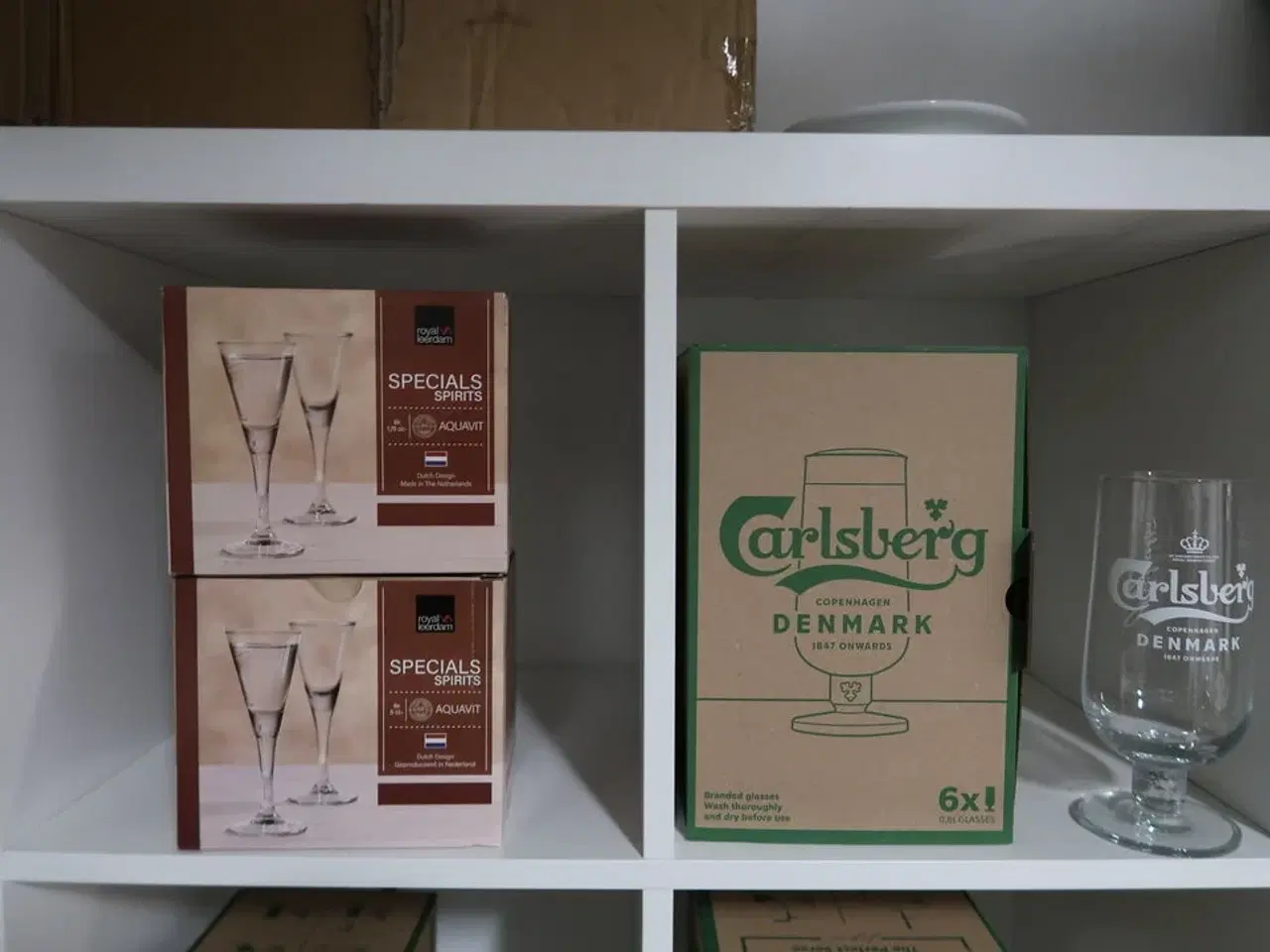 Billede 2 - Stort parti glas & kopper mm.