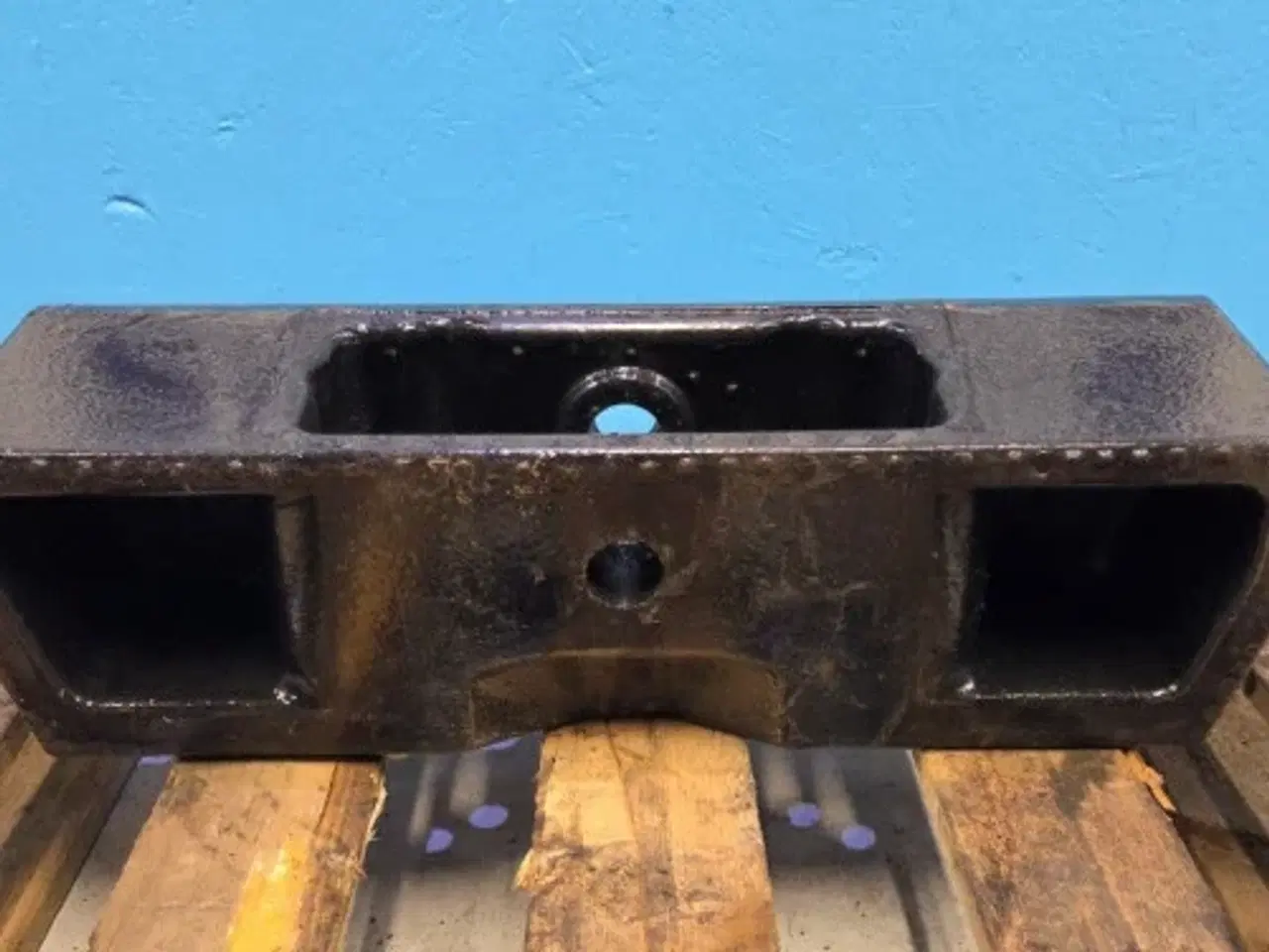 Billede 9 - New Holland T5.100 Vægtholder 87350022