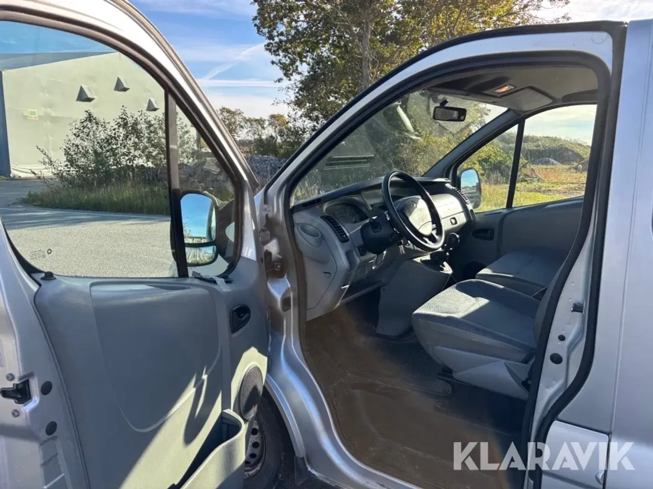 Billede 9 - Personbil Renault Trafic 9-personers