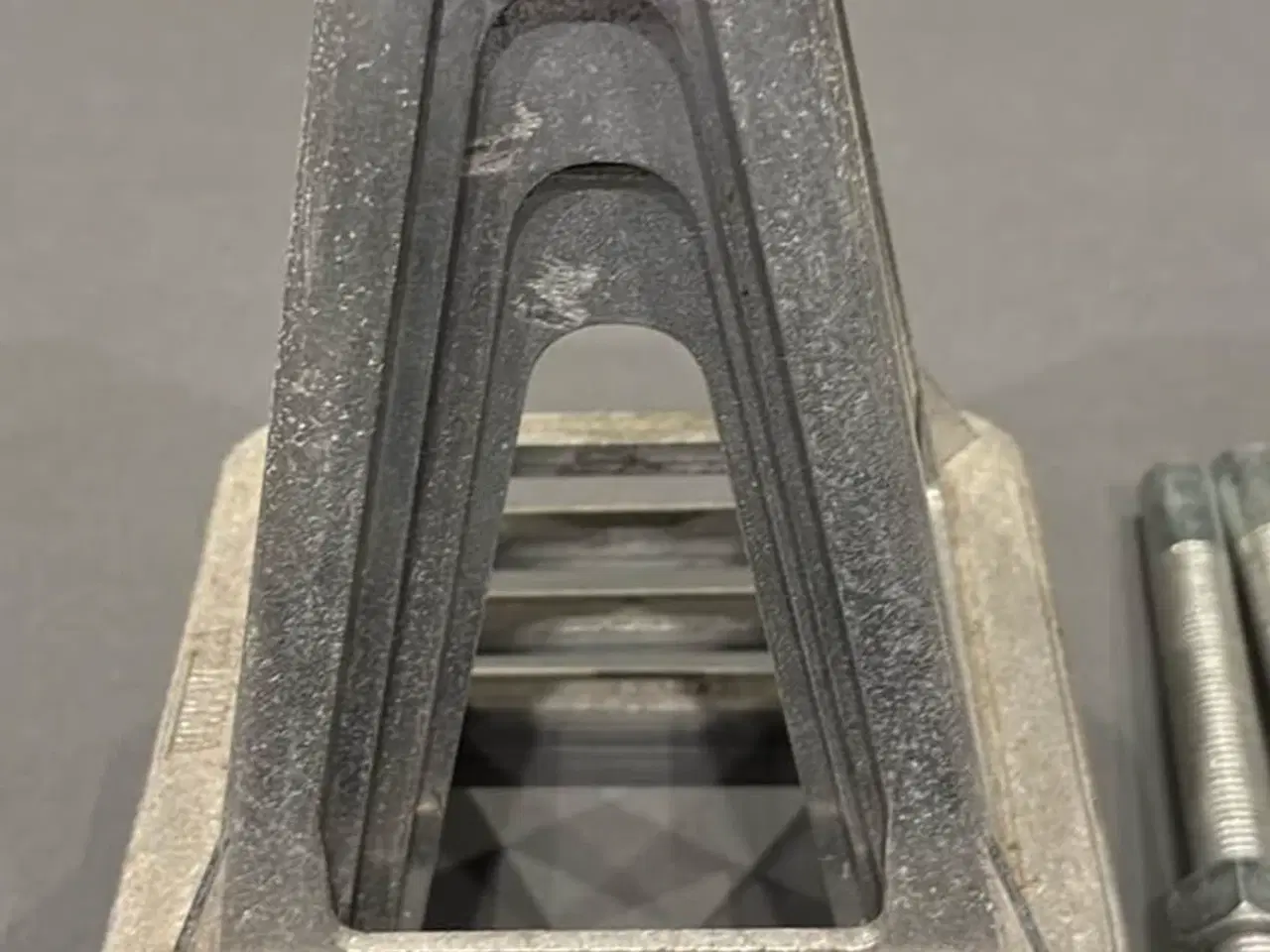 Billede 2 - Fiamma bærefødder