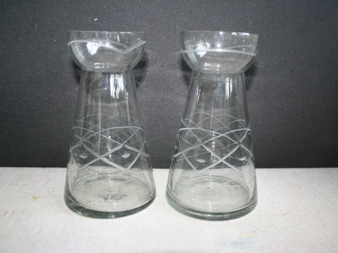 Billede 1 - 2 gamle hyacibtglas