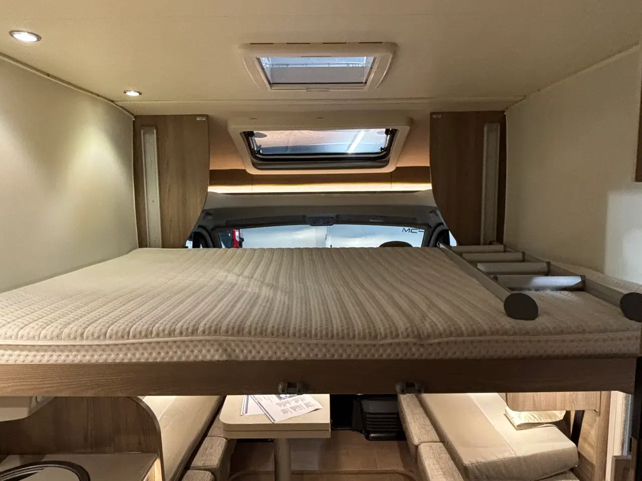 Billede 13 - Autocamper til salg - LMC Element T748