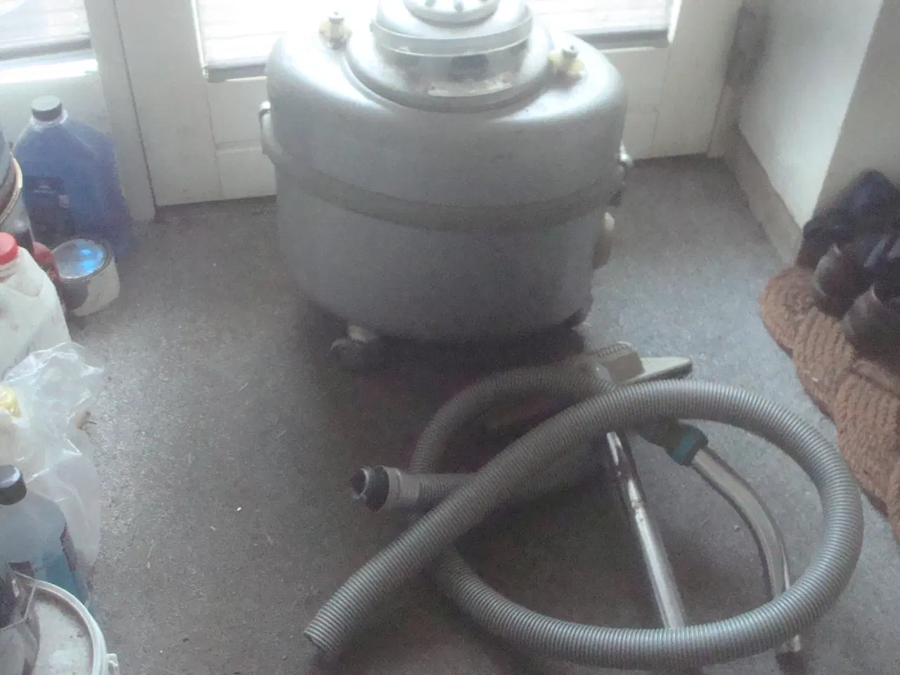 Billede 1 - NILFISK GL INDUSTRISTØVSUGER - Skal ha rep. slange