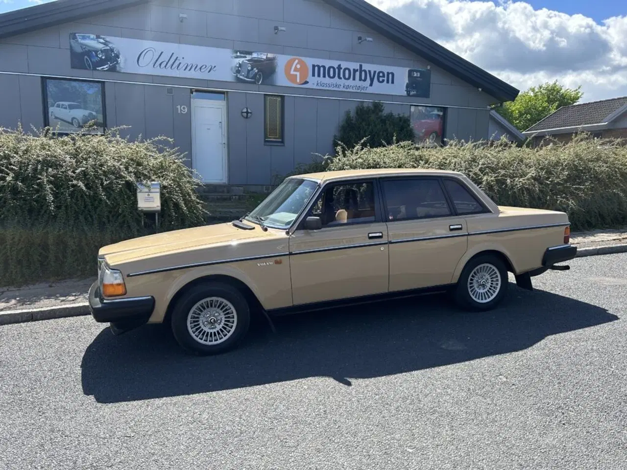 Billede 1 - Volvo 240 GL Aut i helt unik fin stand