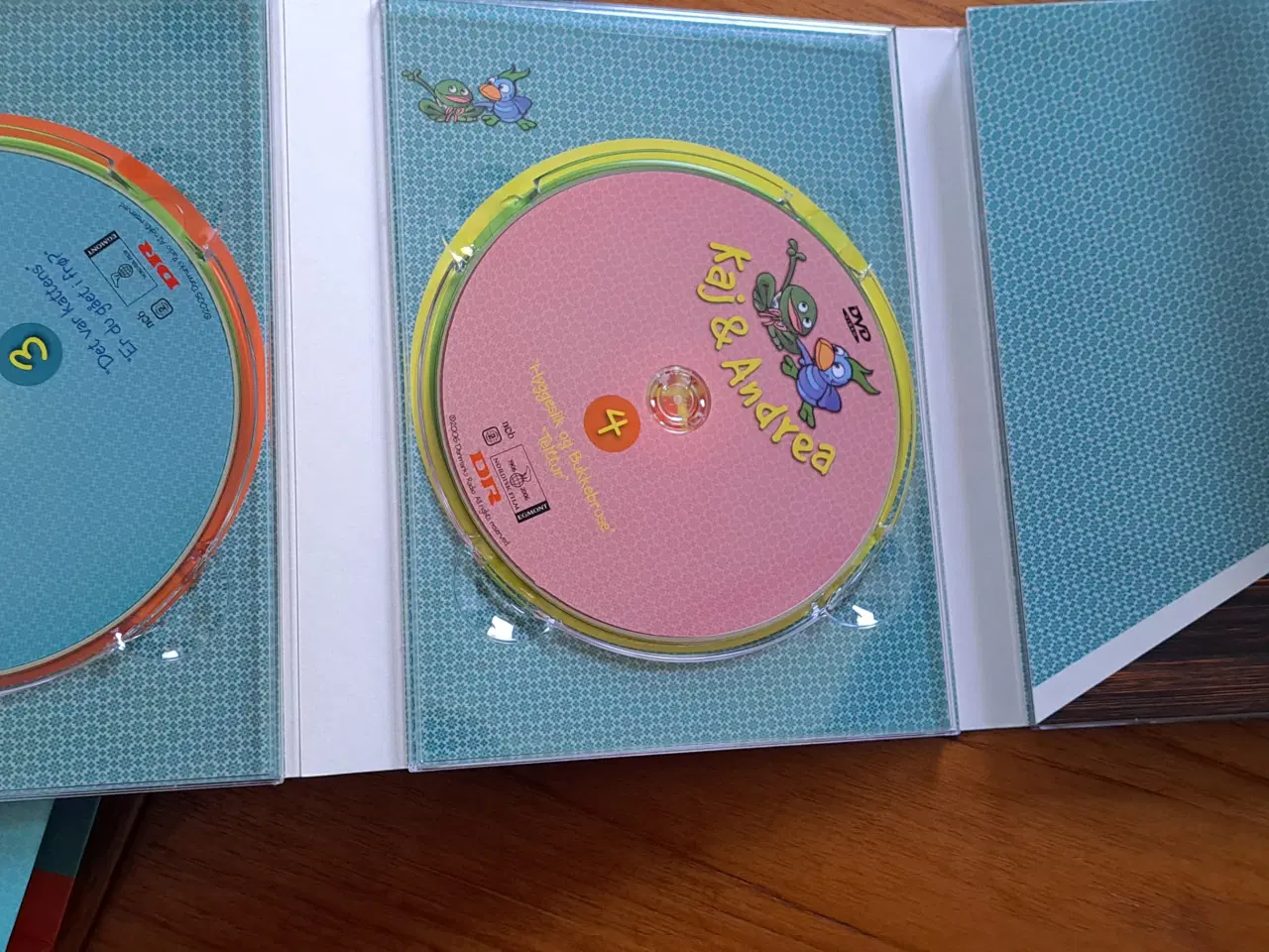 Billede 4 - Kaj og Andrea dvd boks indeholder 6 dvd'