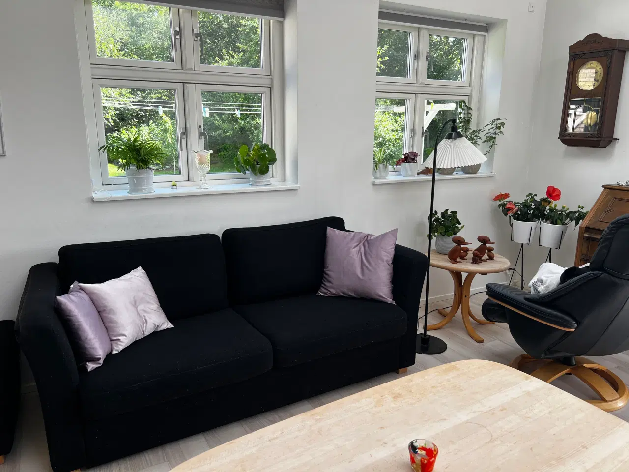 Billede 3 - Sofa 4+2+puf, sort , uld, velholdt 