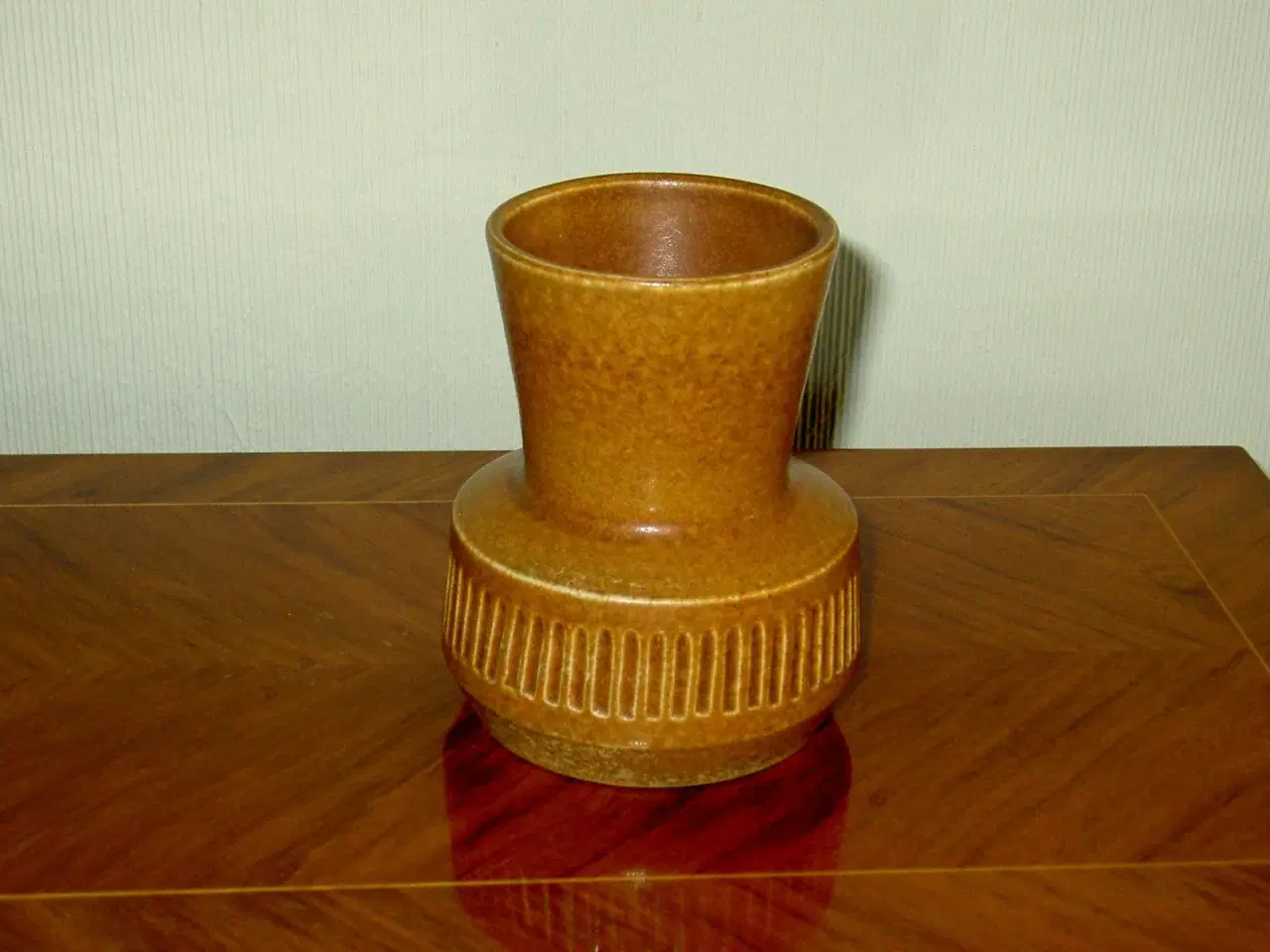 Billede 1 - Keramik vase, dansk design Bornholmsk