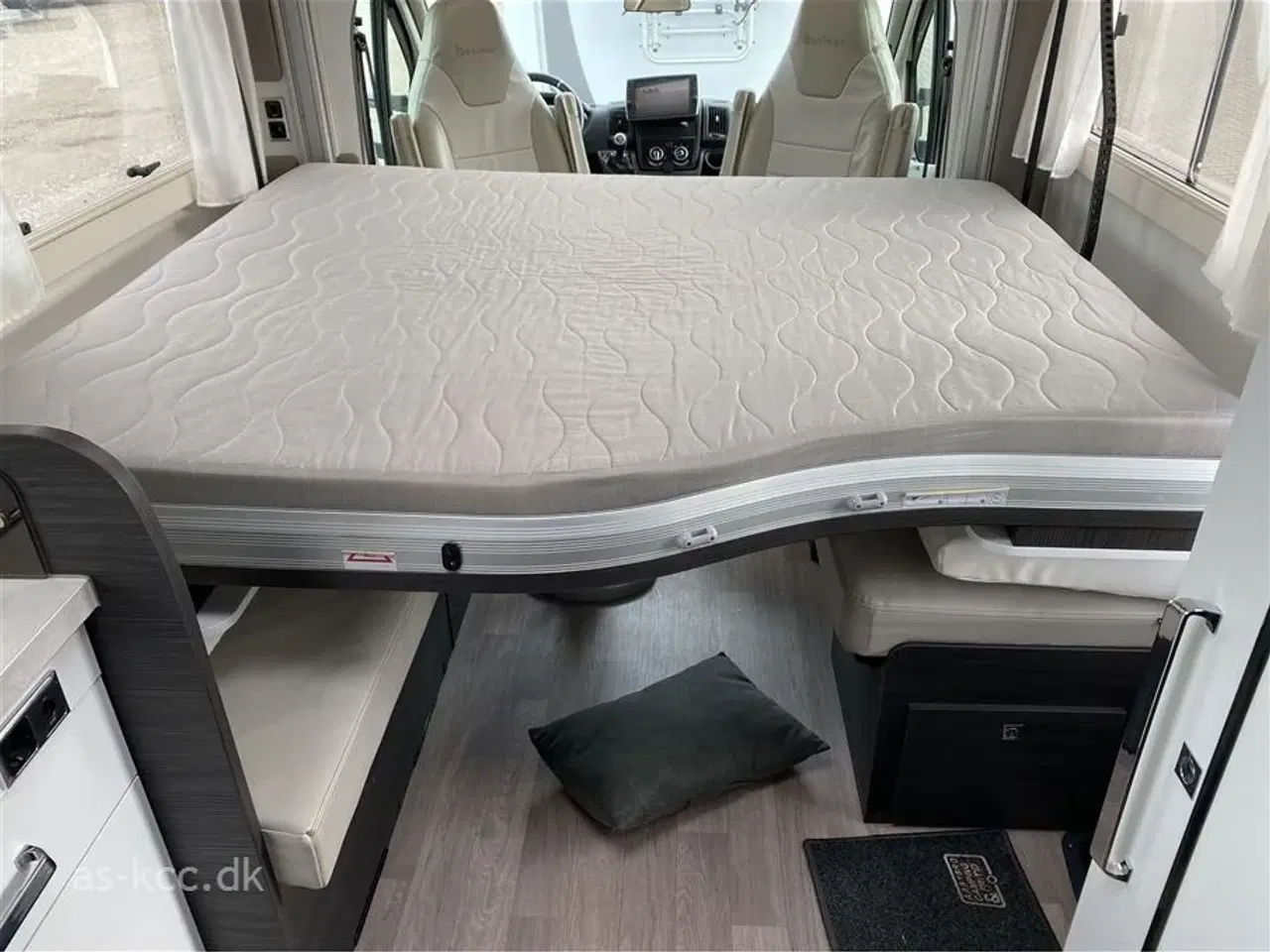 Billede 23 - 2020 - Benimar Mileo 287 Benimar Mileo 287 Face to Face model.