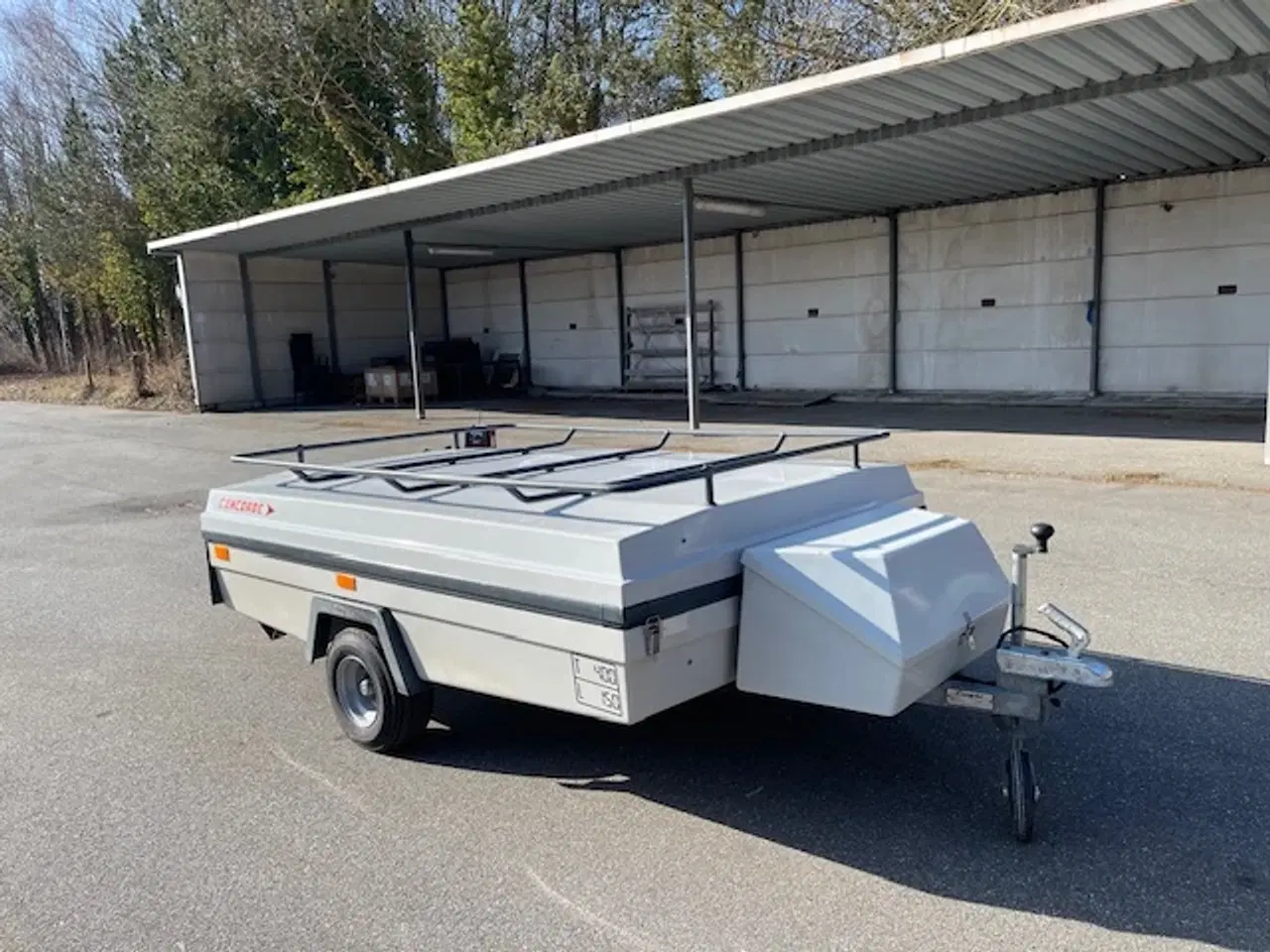 Billede 1 - Camp-let 400