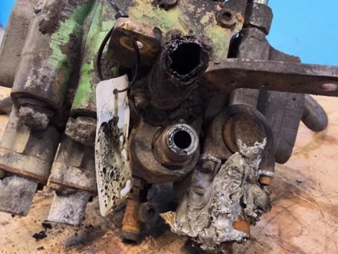 Billede 13 - John Deere 6300 Hydraulikventil AL111254