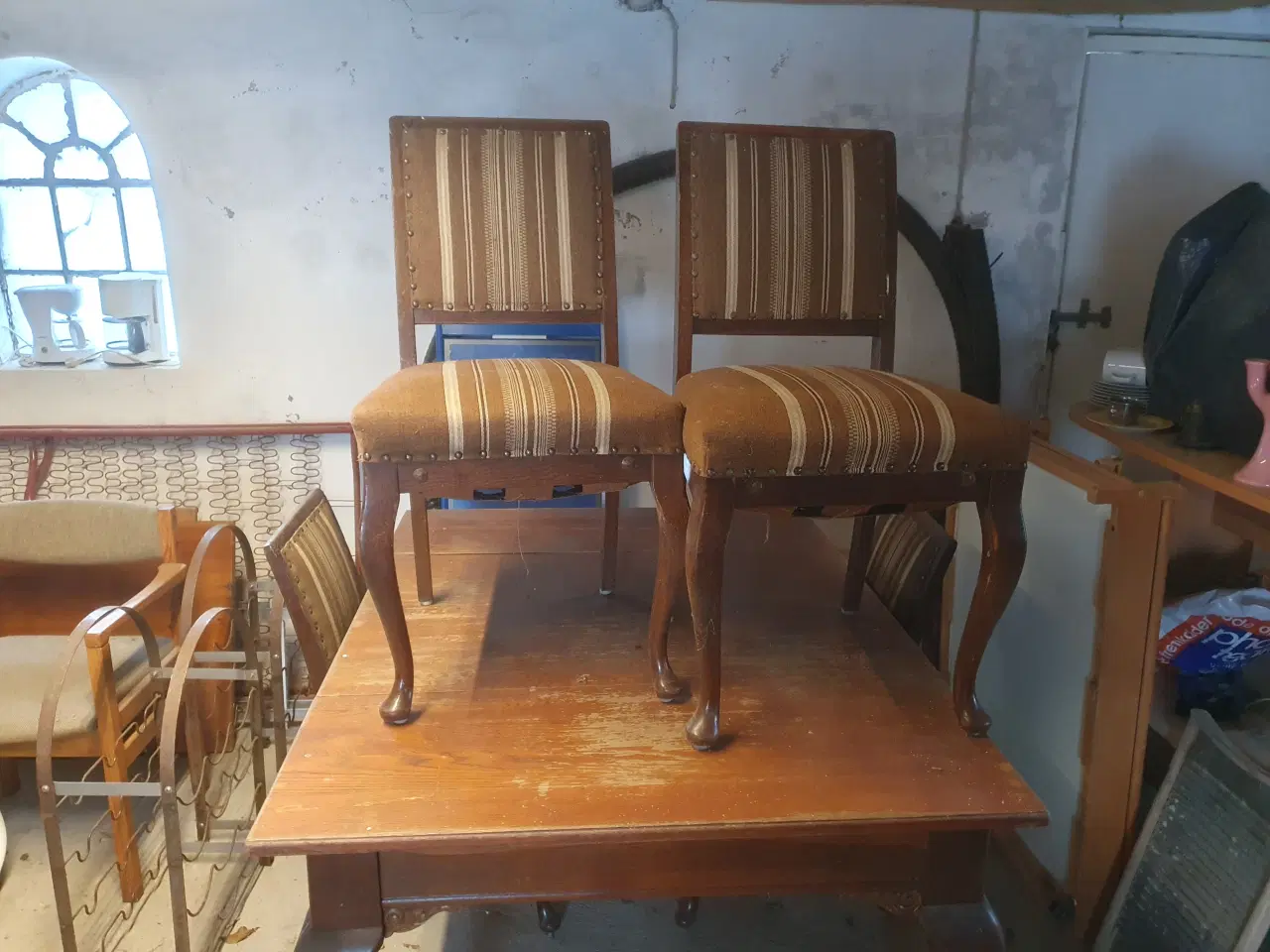 Billede 2 - Spisebord med 4 stole