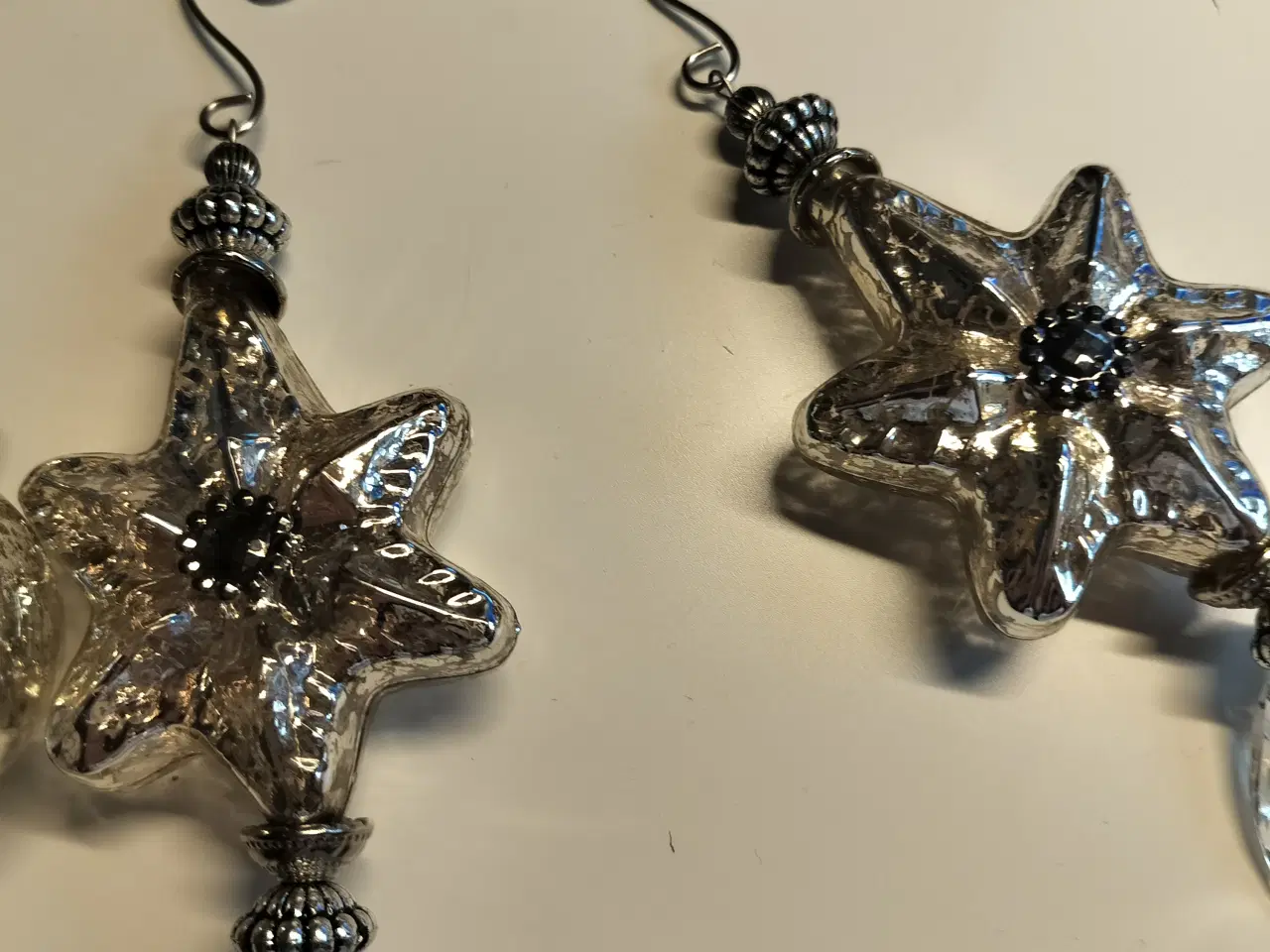 Billede 4 - Gamle julekugler med sølvophæng og med prismer