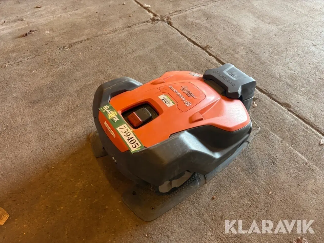 Billede 5 - Robot plæneklipper Husqvarna 550 med ladestation