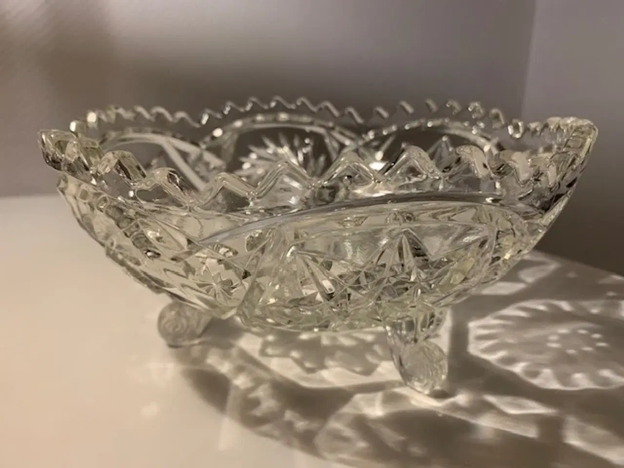 Billede 1 - Krystal skål på 3 fødder, stor - retro