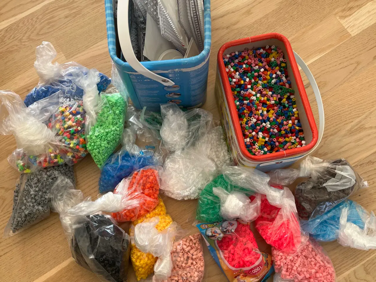 Billede 1 - Perler og perleplader