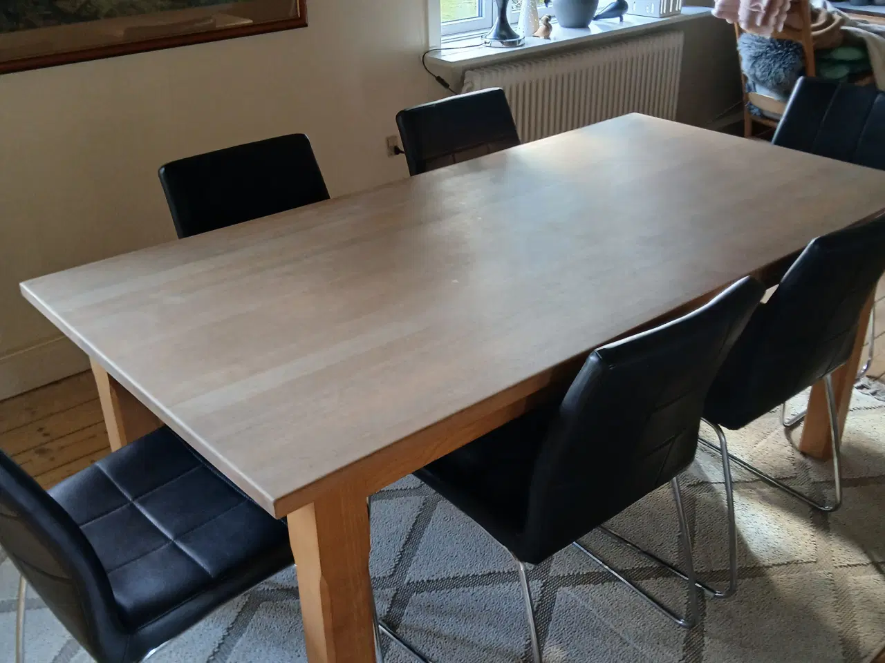 Billede 3 - spisebord med 6 stole
