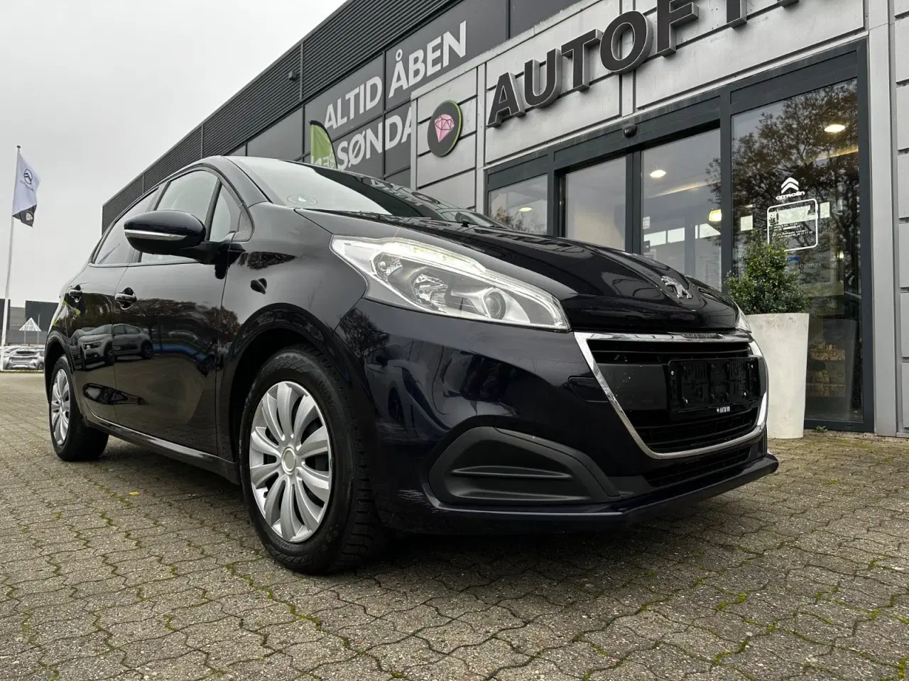 Billede 2 - Peugeot 208 1,6 BlueHDi 100 Envy Sky