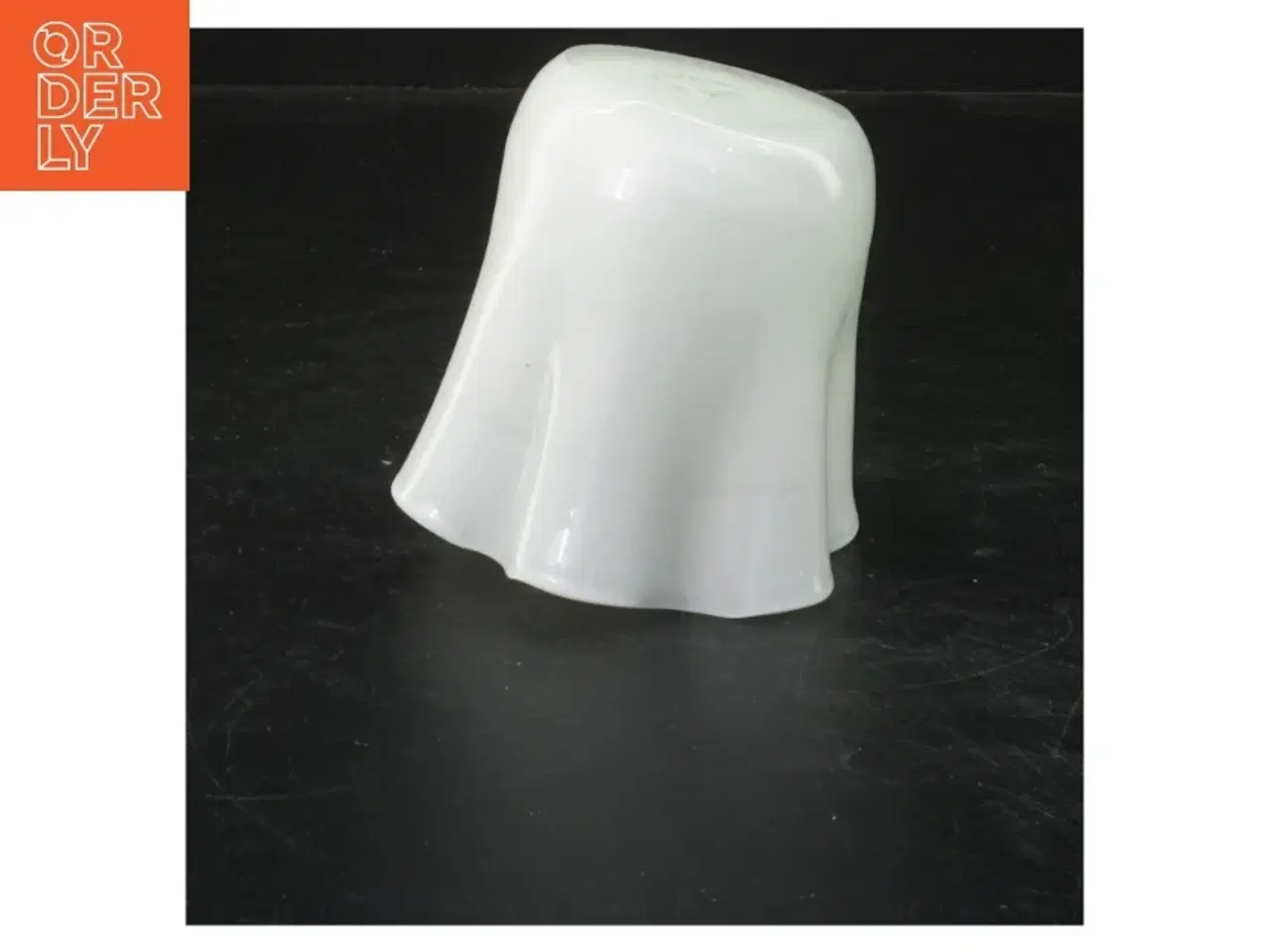 Billede 2 - Hvid glasvase (str. 9 cm)