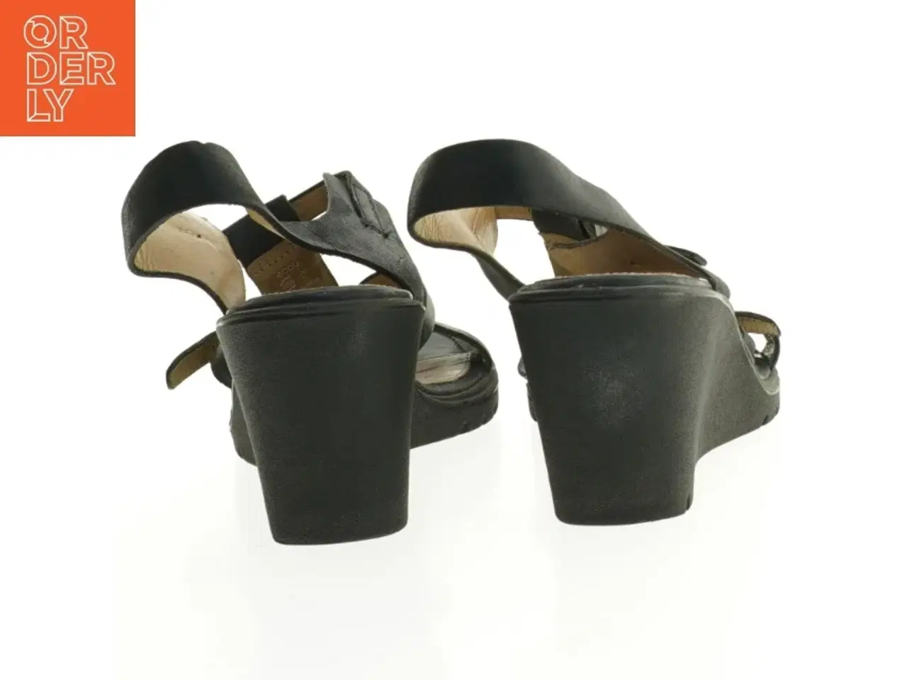 Billede 2 - Sorte sandaler med kilehæl fra Ecco (str. 36)