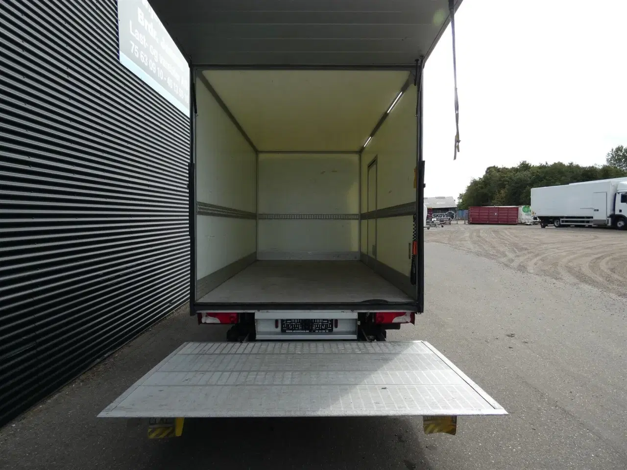 Billede 8 - Mercedes-Benz Sprinter 314 Alukasse m. lift 2,1 CDI A3 FWD 7G-Tronic 143HK Ladv./Chas. Aut.