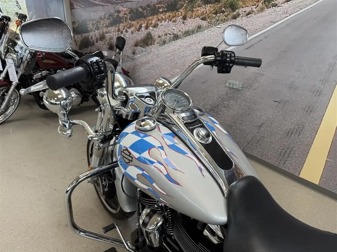 Billede 20 - Harley-Davidson FLRT Freewheeler Trike 107"