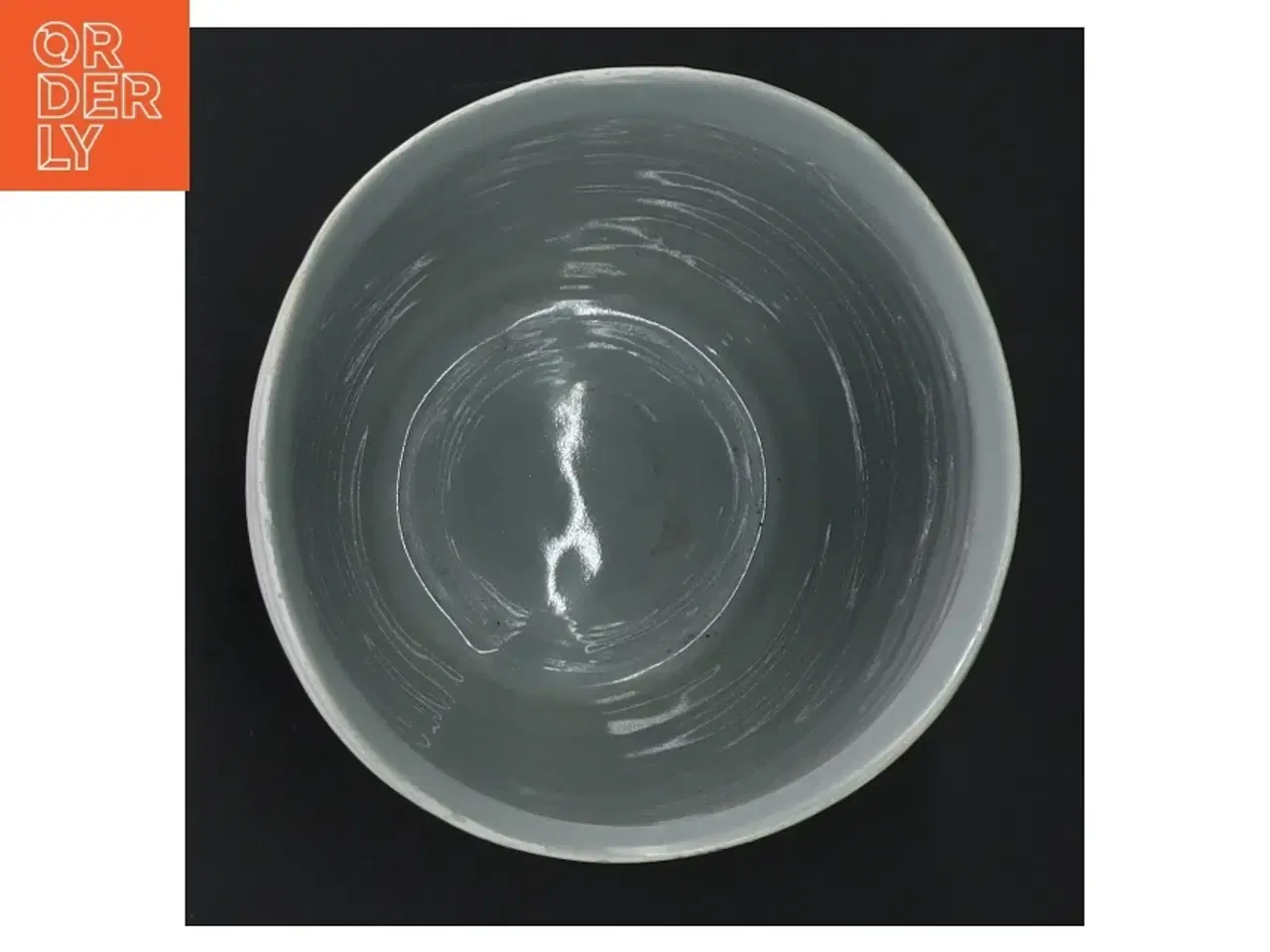 Billede 3 - Hvid keramik potteskjuler (str. 10 cm ø. 10,5 cm)