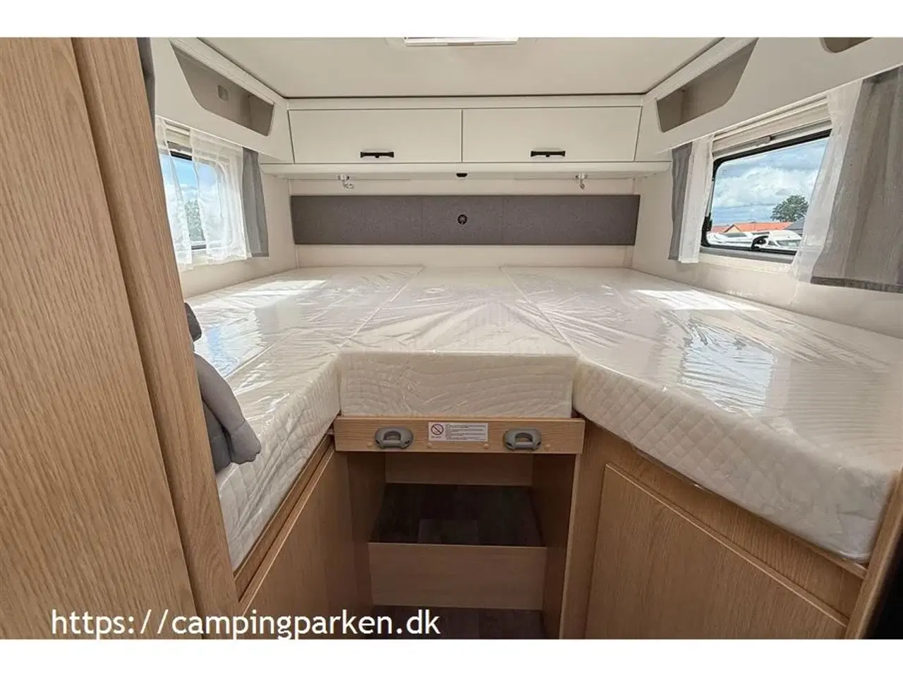 Billede 12 - 2025 - SunLight T 67 Adventure   Sunlights populære model med enkeltsenge, sænkeseng, Nordic pakke og meget udstyr!
