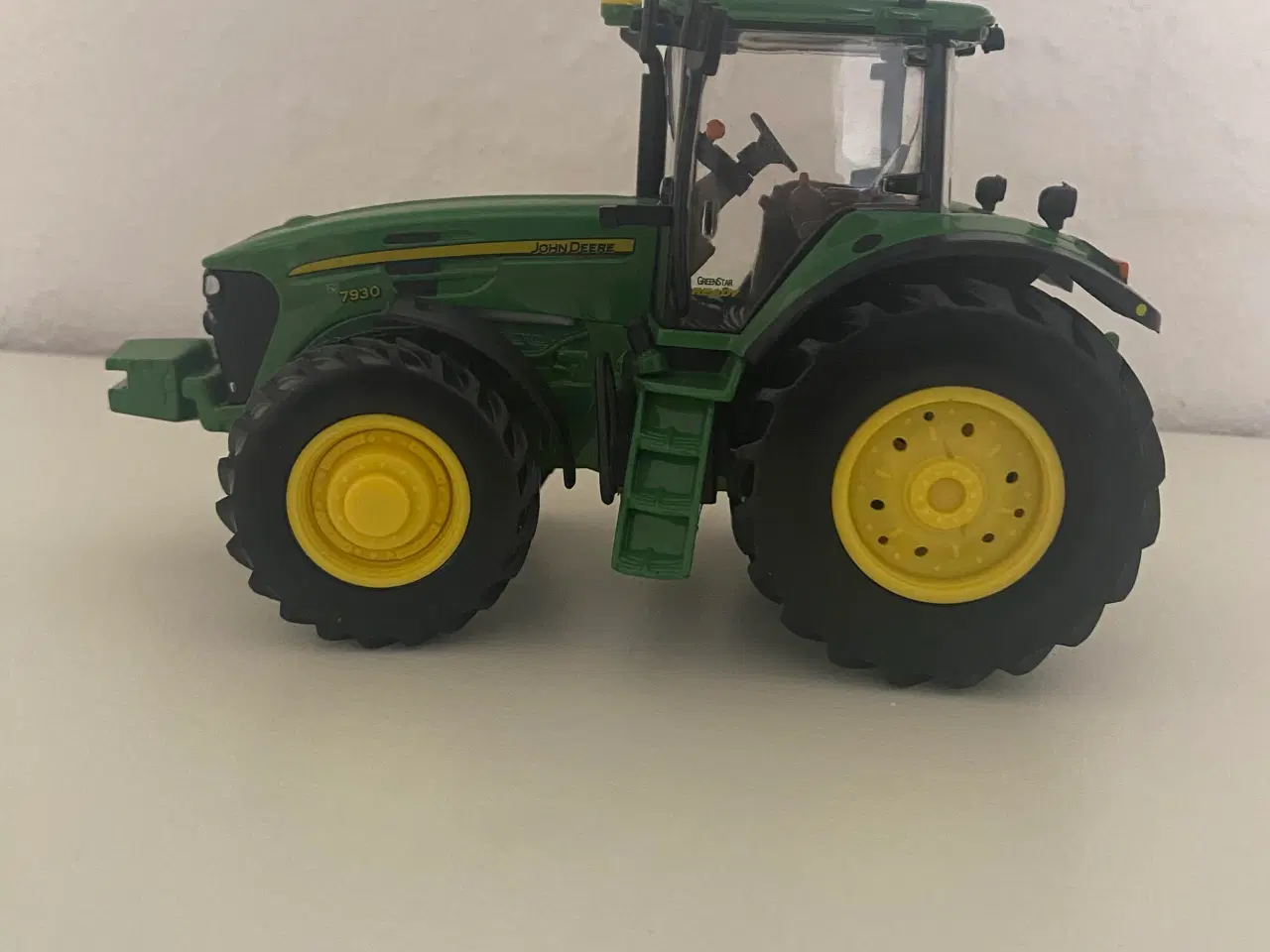 Billede 1 - Modeltraktor John Deere 7930 ERTL