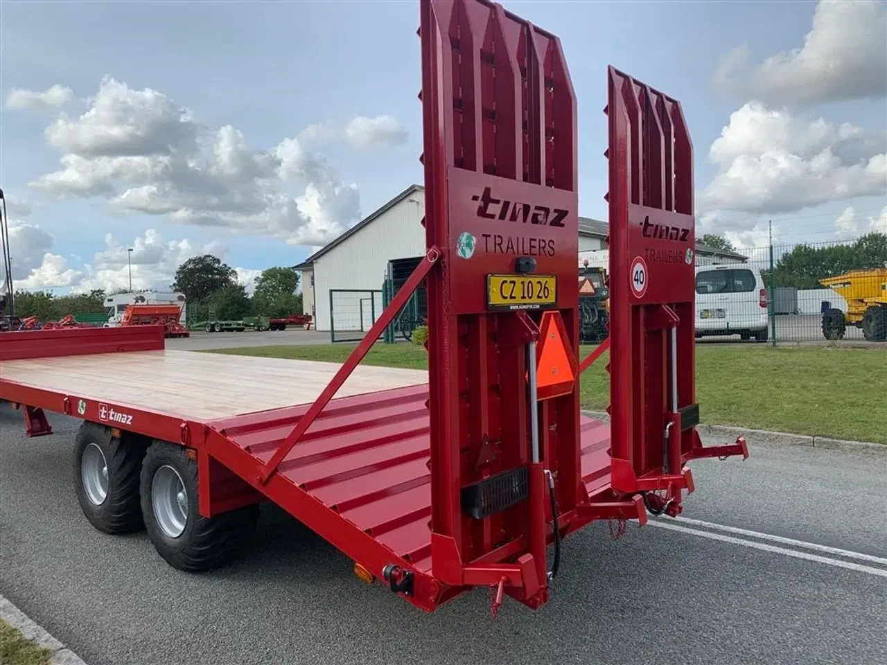 Billede 11 - Tinaz 12 tons maskintrailer med hydrauliske bredde ramper