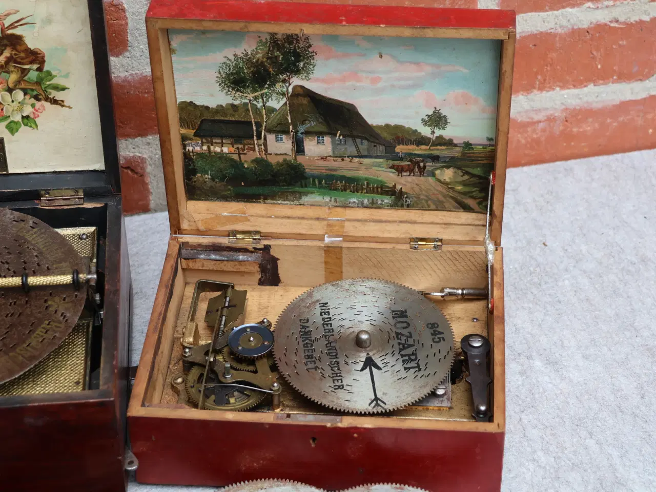 Billede 6 - Gl Gramophone og 2 stk gl musikbokse. 