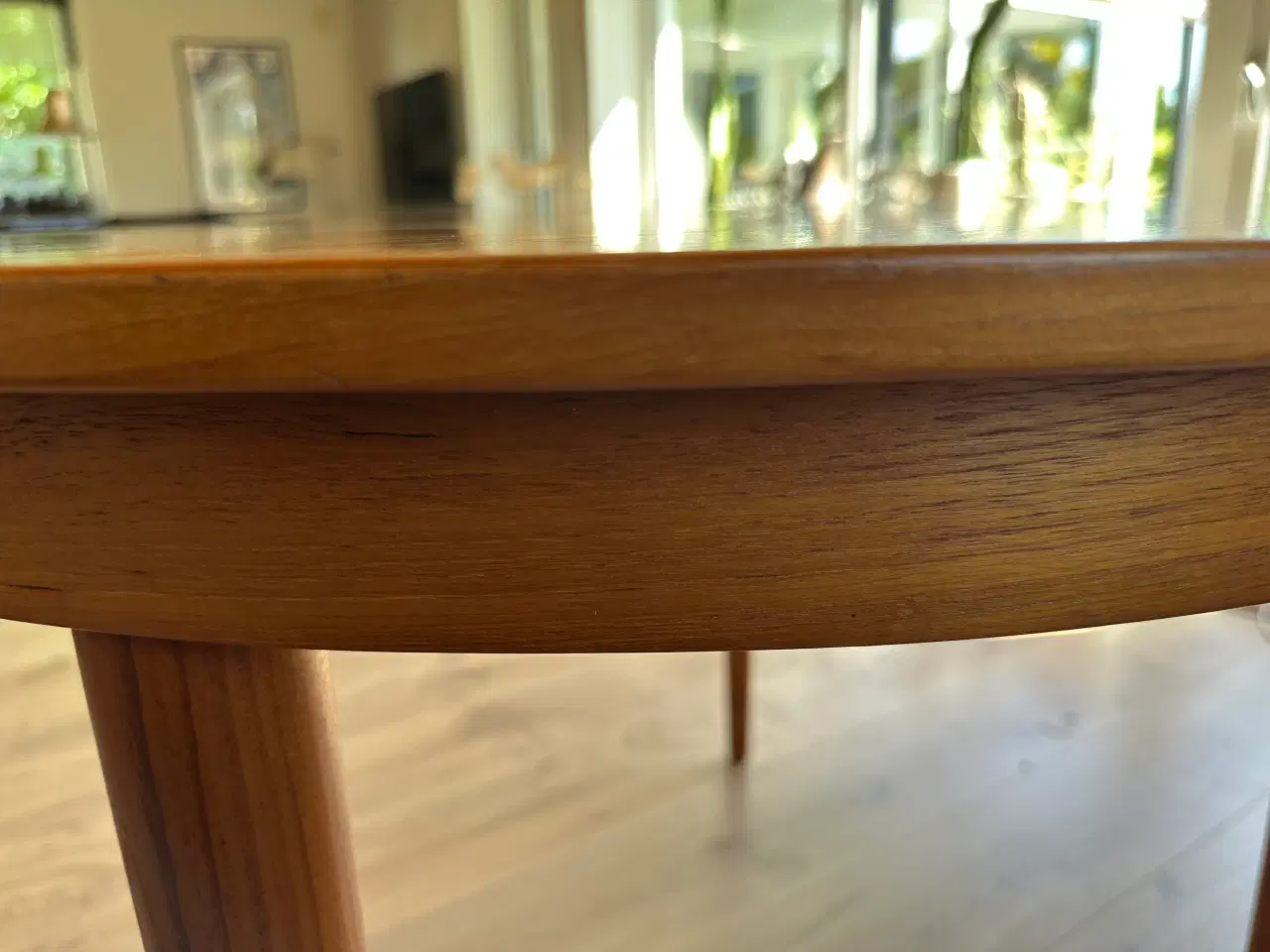 Billede 3 - Flot rundt sofabord i teak